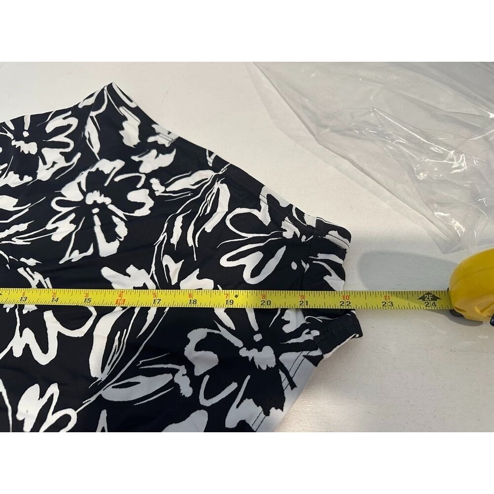 Hurley Womens Swimsuit Sz L Black/White Floral Tropical Hawaiian Beachy 1-Piece - Picture 9 of 11